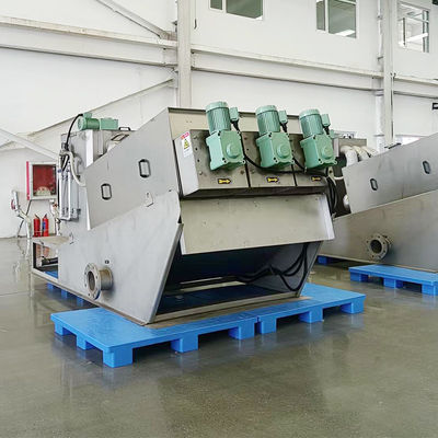 20m3 / H Máy khử nước bùn xoắn ốc Trang trại Thiết bị xử lý bùn phân chuồng