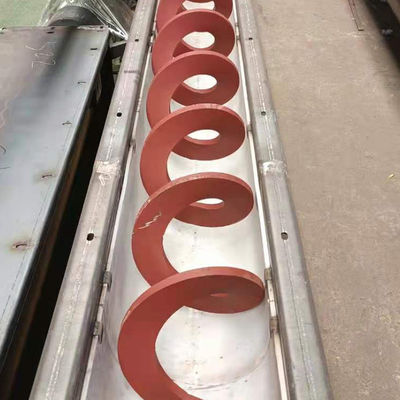 Transportador espiral de Shaftless del transportador de tornillo del barro del acero de manganeso para el polvo seco de la arena