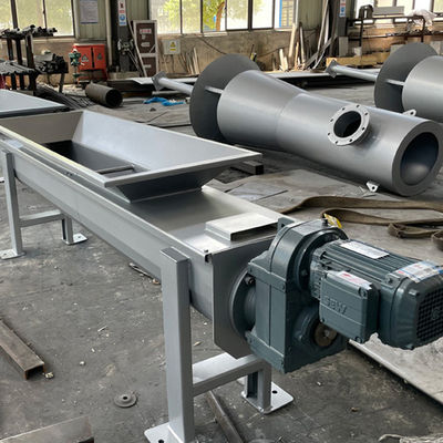 Băng tải trục vít trục vít không trục vít cacbon ngang có thể di chuyển