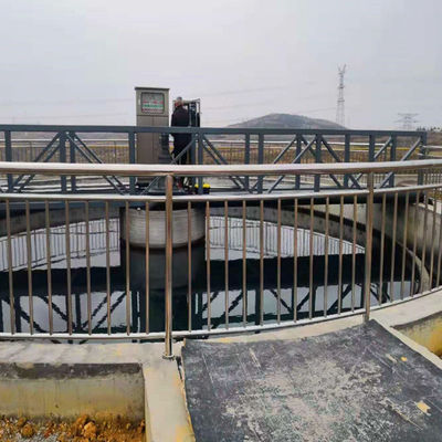 오수 처리장을 출력하기 위한 120Volt 중심 구동장치 찌꺼기 스크레이퍼 시스템