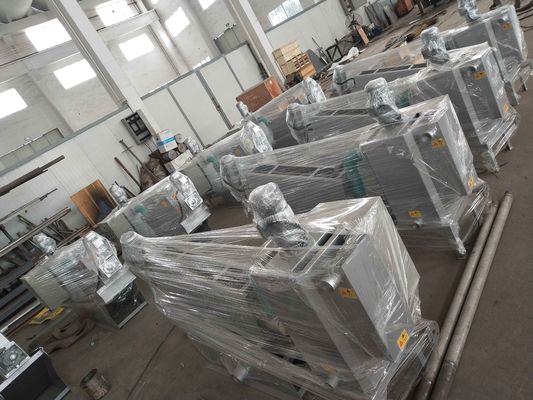 9.0m3/h沈積物の排水機械、石油化学沈積物の脱水機システム